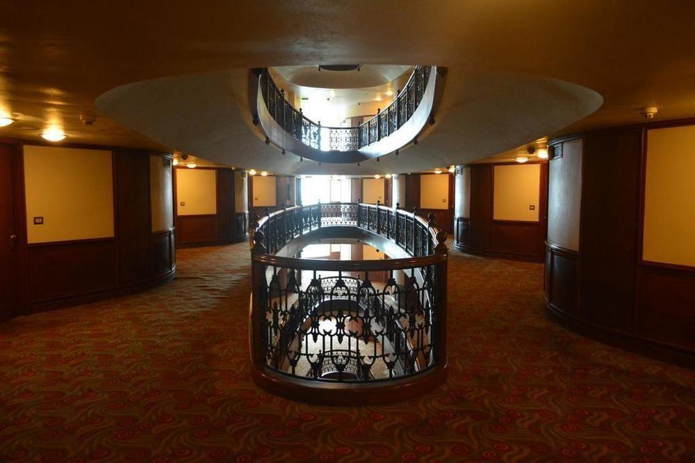 ดิ ออร์คิด Hotel มุมไบ ภายนอก รูปภาพ Interior of the hotel